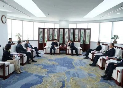 集团要闻丨徐思伟会见海南省副省长陈怀宇